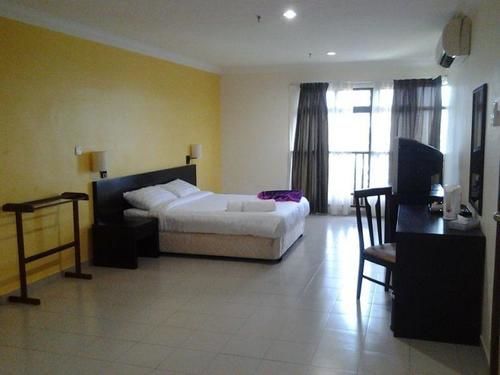 Puteri Beach Resort Port Dickson Esterno foto