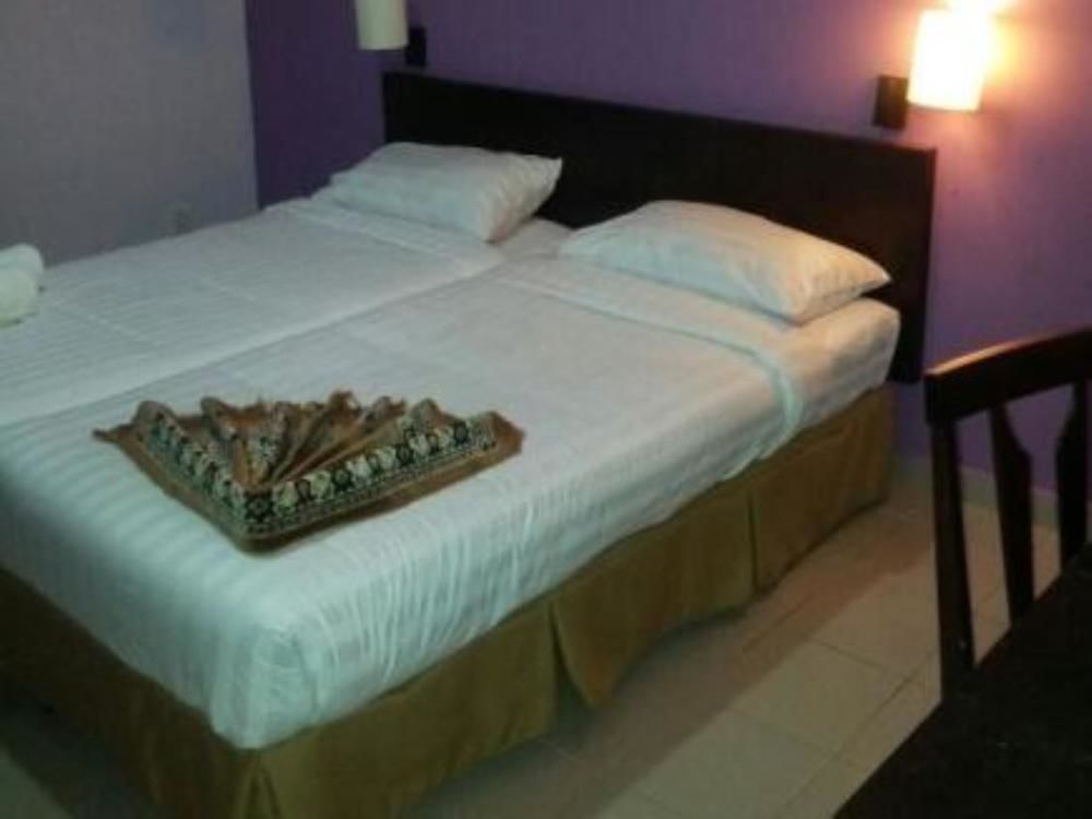 Puteri Beach Resort Port Dickson Esterno foto
