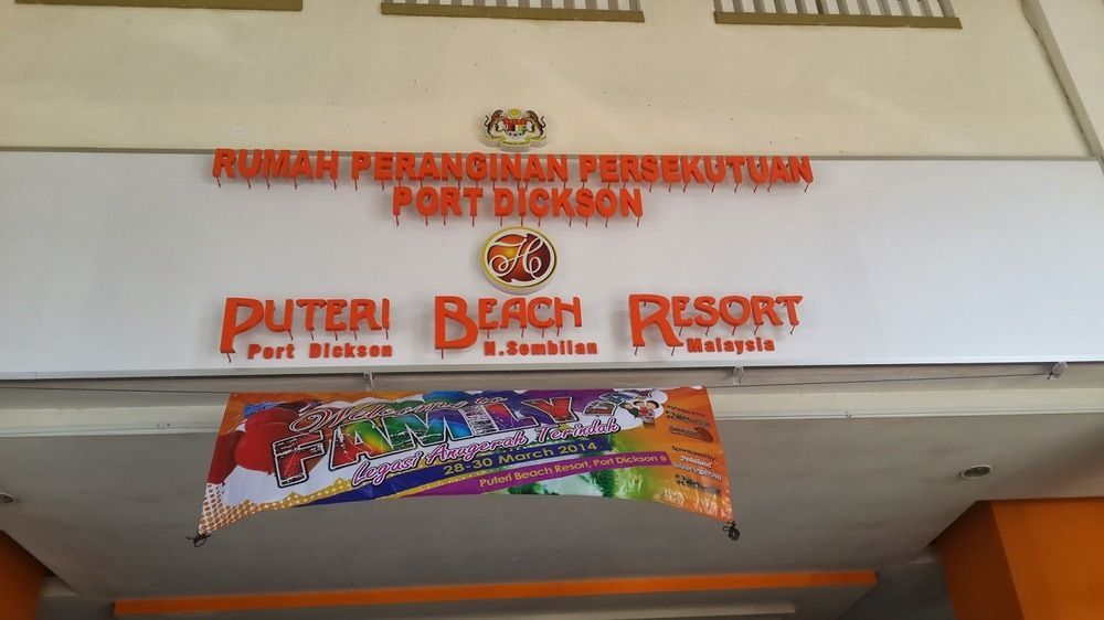 Puteri Beach Resort Port Dickson Esterno foto